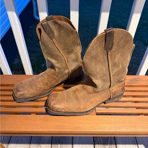 Ariat Men’s Leather Cowboy Boots
